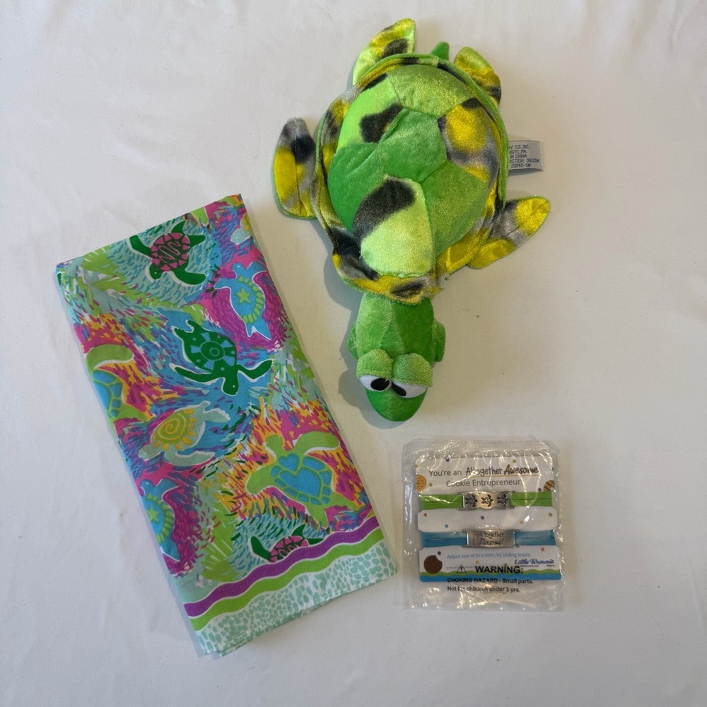 3‎ Little Brownie Bakers Girl Scouts Items NEW